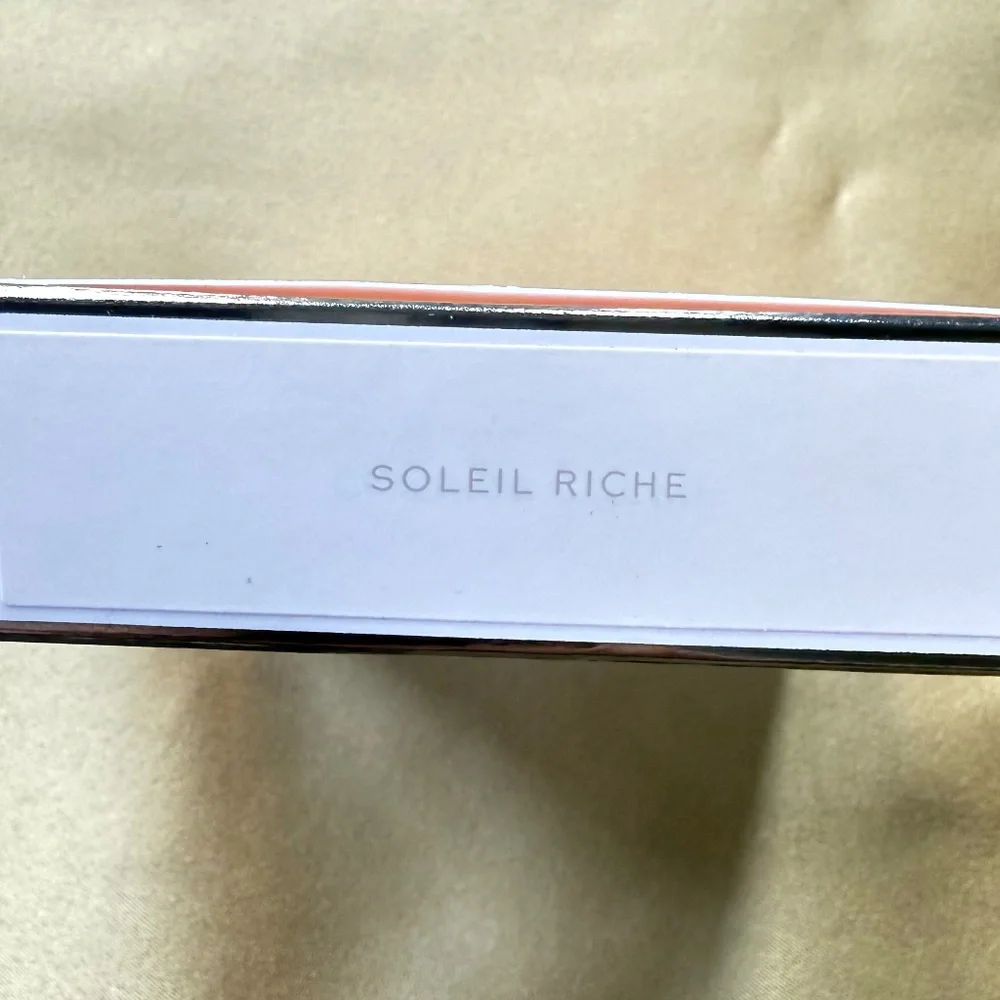 Westman Atelier Beauty Butter Powder Bronzer in Soleil Rich